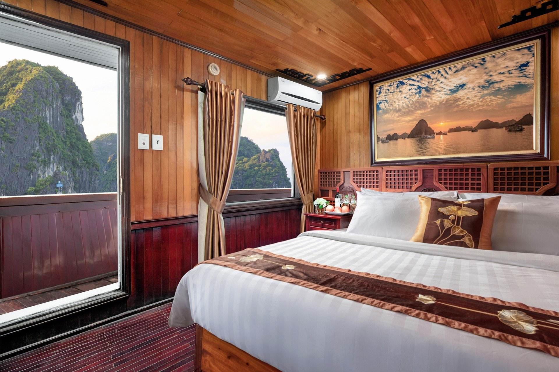  2D1N Tour I Cozy Bay Classic Cruise (11 Cabins) with Barbecue Dinner