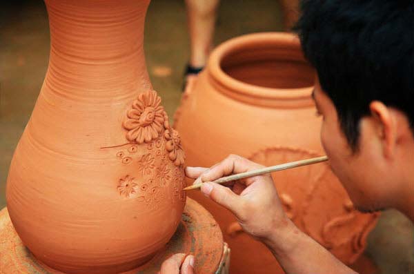 Day Tour | Explore Hanoi Suburban Life & Culture with a Visit to Bat Trang Pottery Village by Jeep