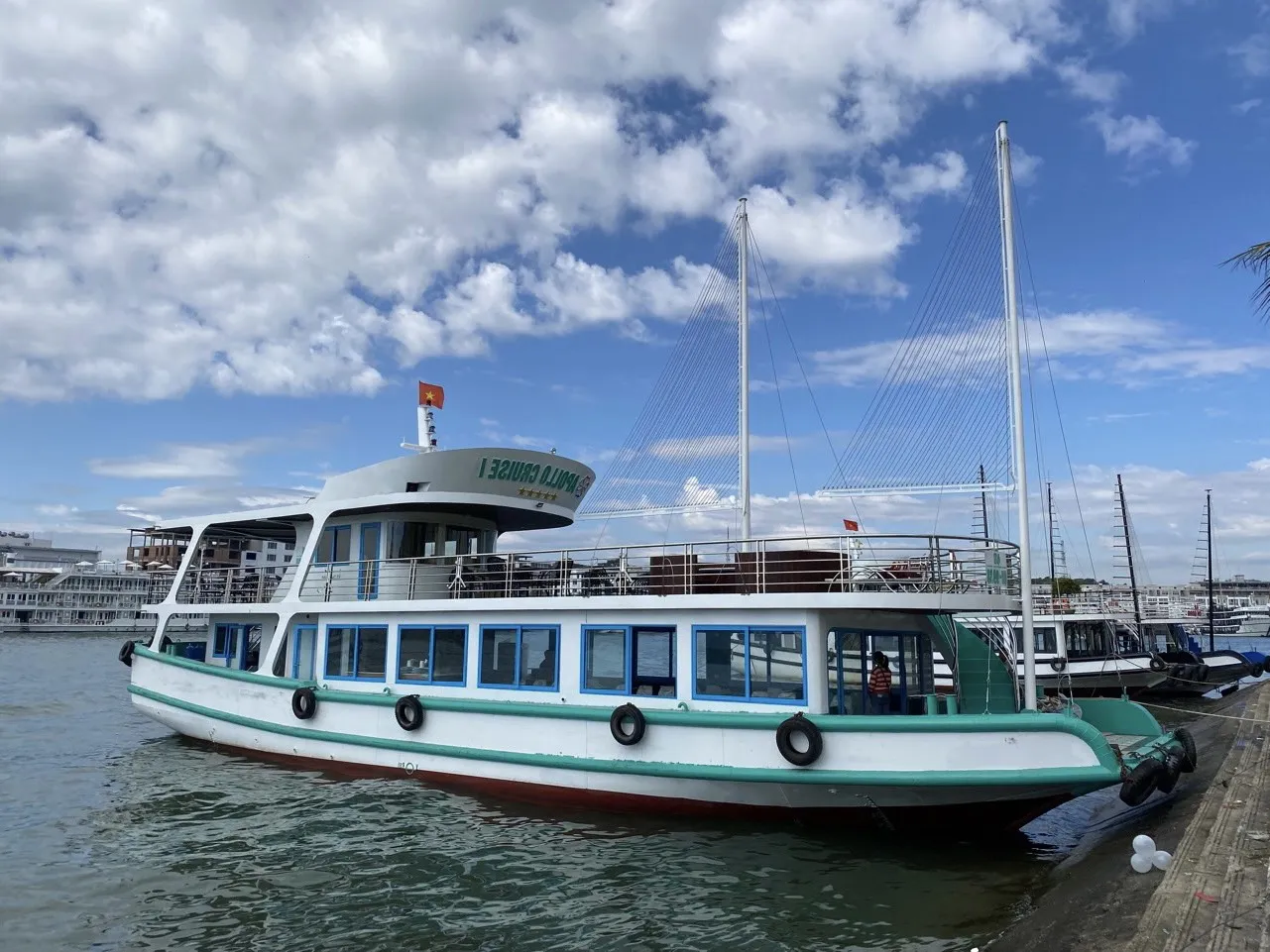 Tour Trong Ngày | Tàu Deluxe Cruise 4* Hạ Long 