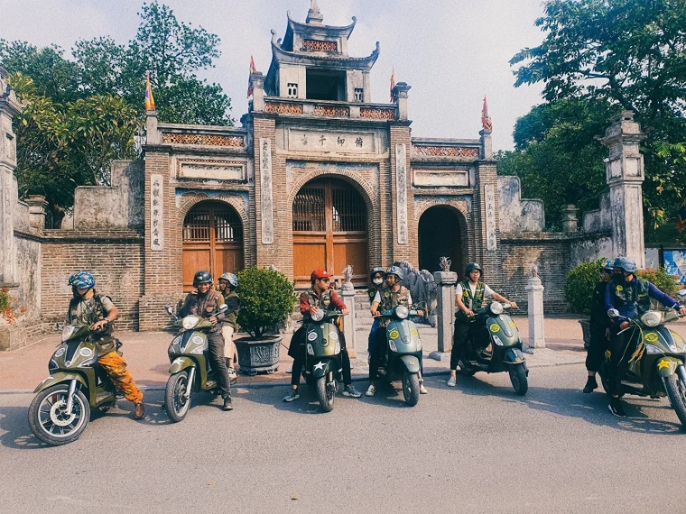Day Tour | Experience Hanoi suburbs and Co Loa Citadel by military-style Vespa/Minsk vehicle