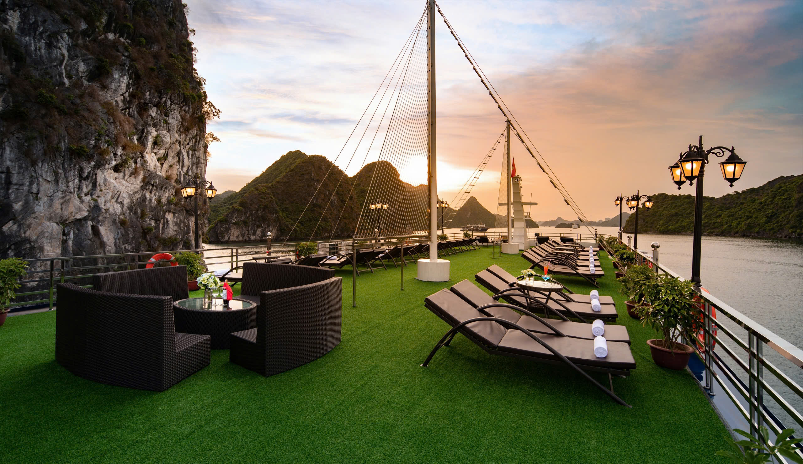 2D1N Tour | Relaxing at Ha Long Bay with La Pandora Cruise Lan Ha Bay | Ha Long