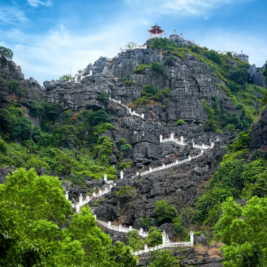 Day Tour | Bai Dinh - Trang An - Hang Mua Tour | Ninh Binh