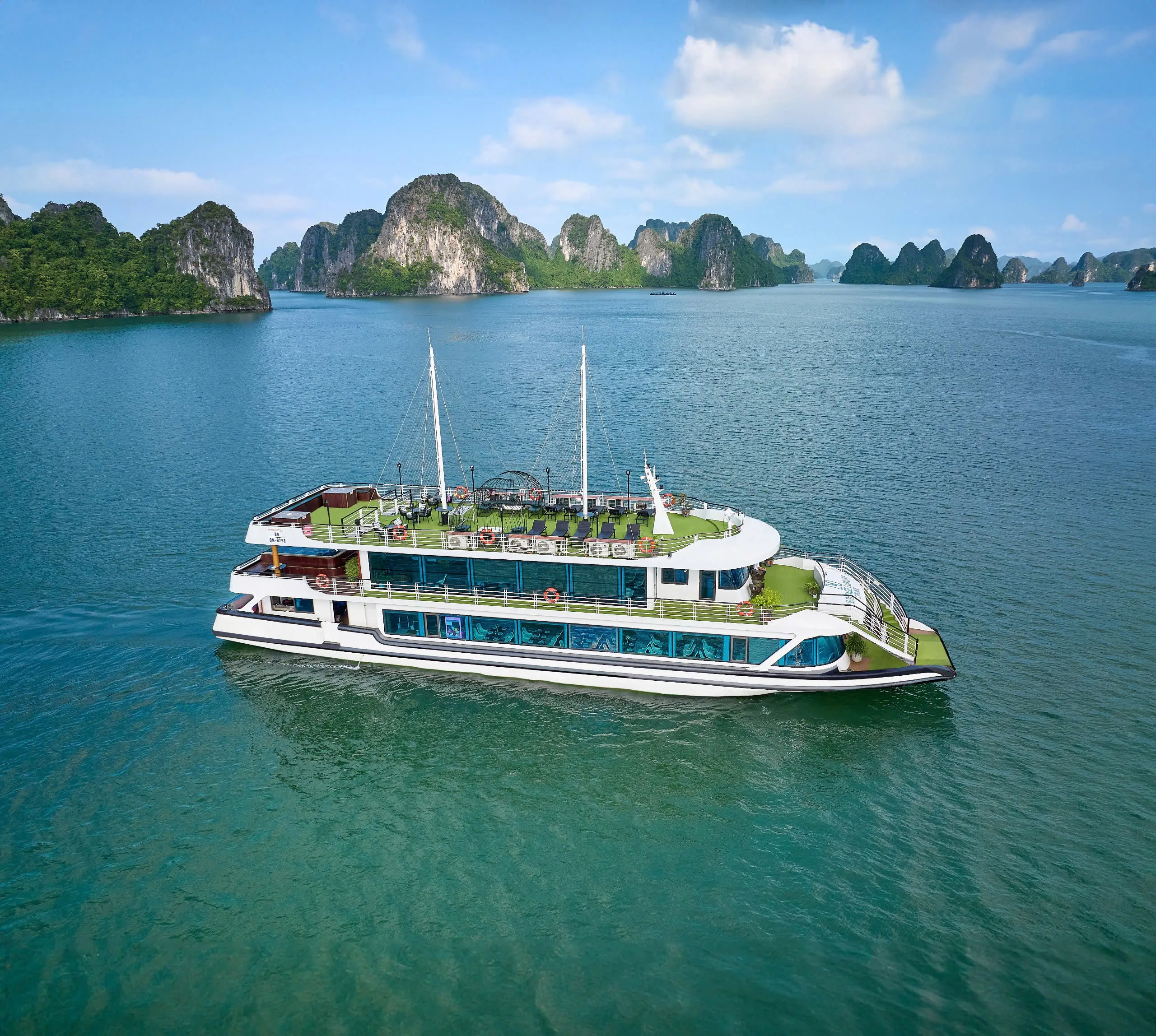 Tour Trong Ngày | Trải Nghiệm Khám Phá Vịnh Hạ Long cùng Du Thuyền Heritage Luxury Cruise | Hạ Long 