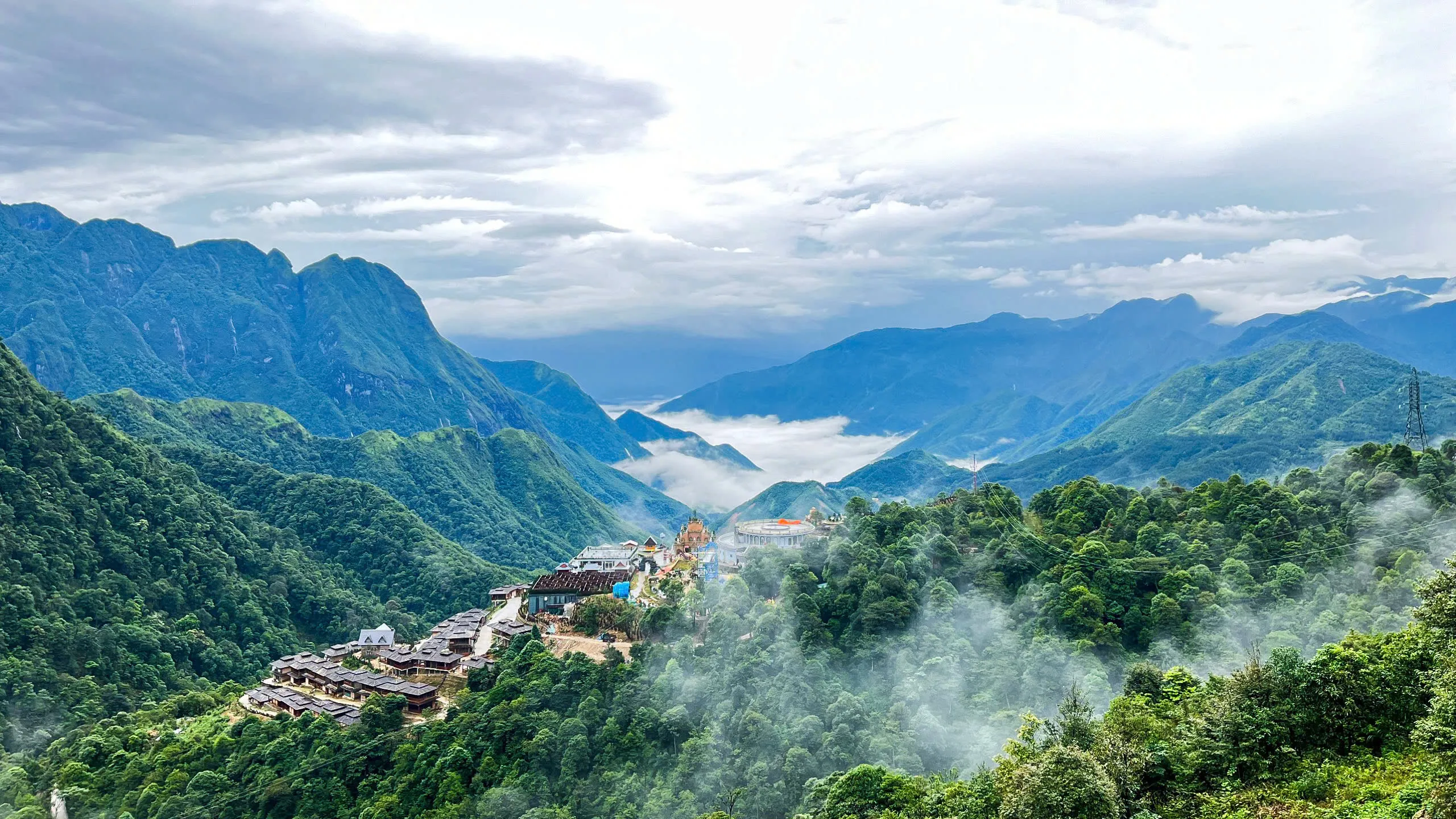 Entrance Ticket to O Quy Ho Heaven Gate | Sapa