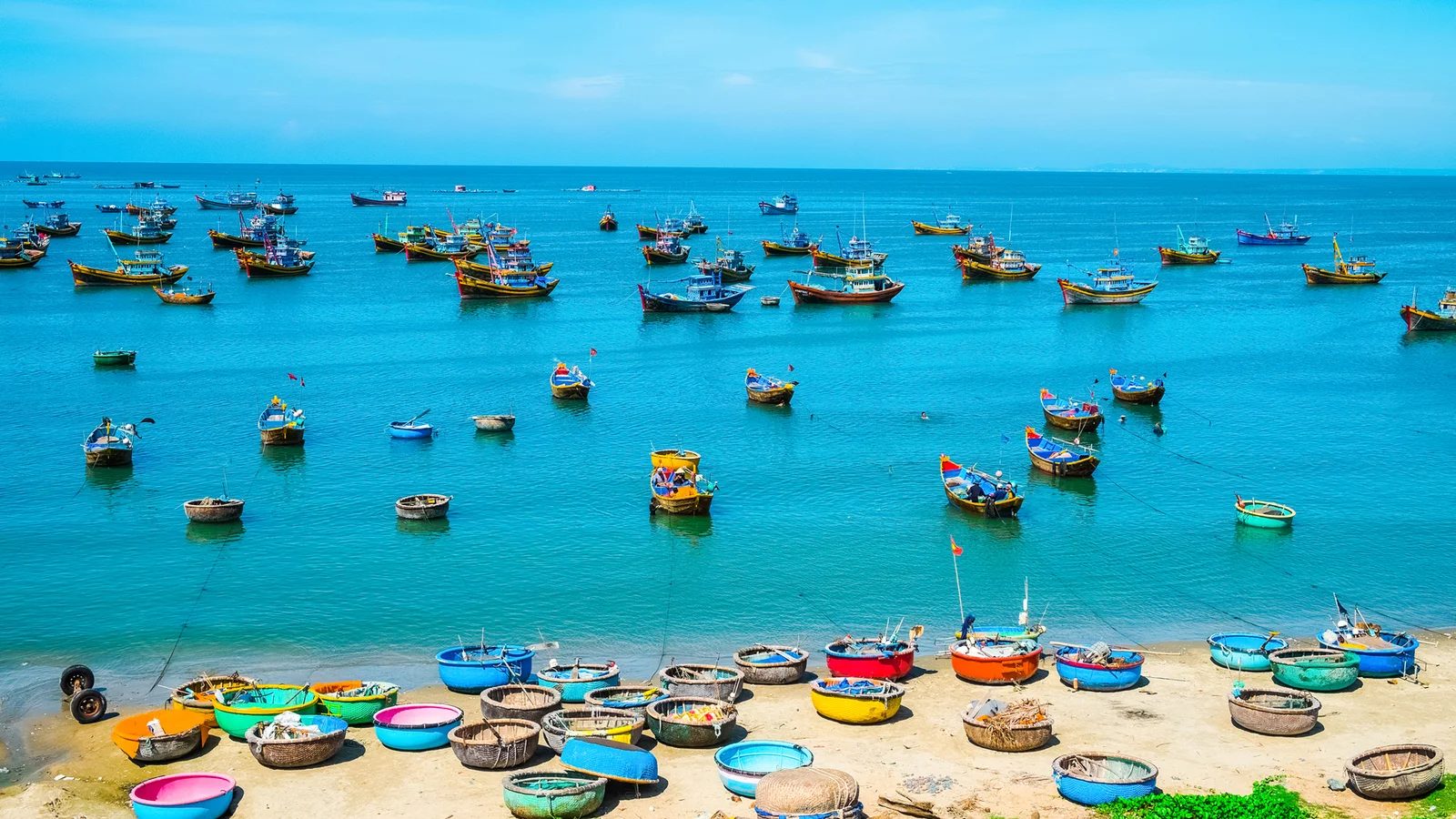 Day Tour | Explore Bau Trang - Sand Dunes - Fishing Village - Suoi Tien by Jeep | Phan Thiet