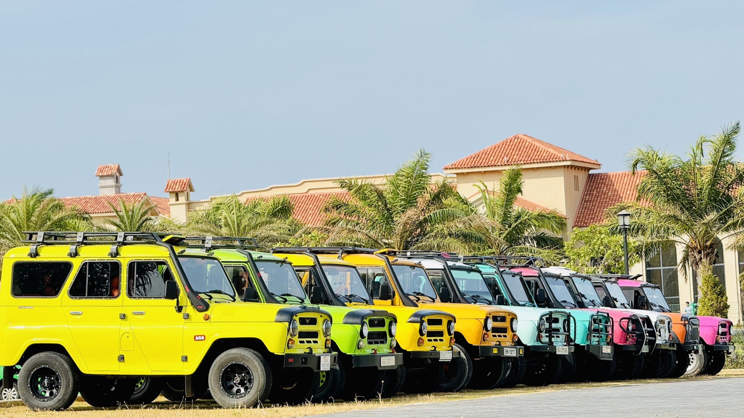 Day tour | Explore Bau Trang, sand dunes, fishing village, and Suoi Tien by Jeep | Phan Thiet