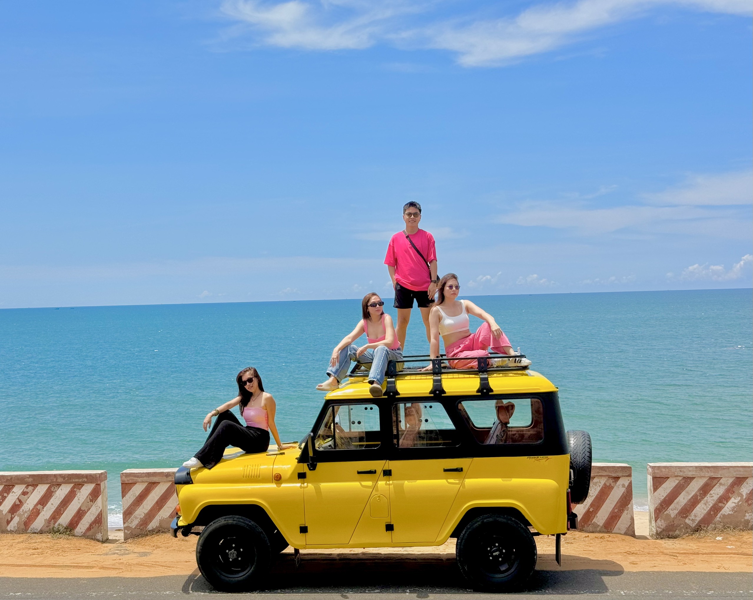 Day tour | Explore Bau Trang, sand dunes, fishing village, and Suoi Tien by Jeep | Phan Thiet