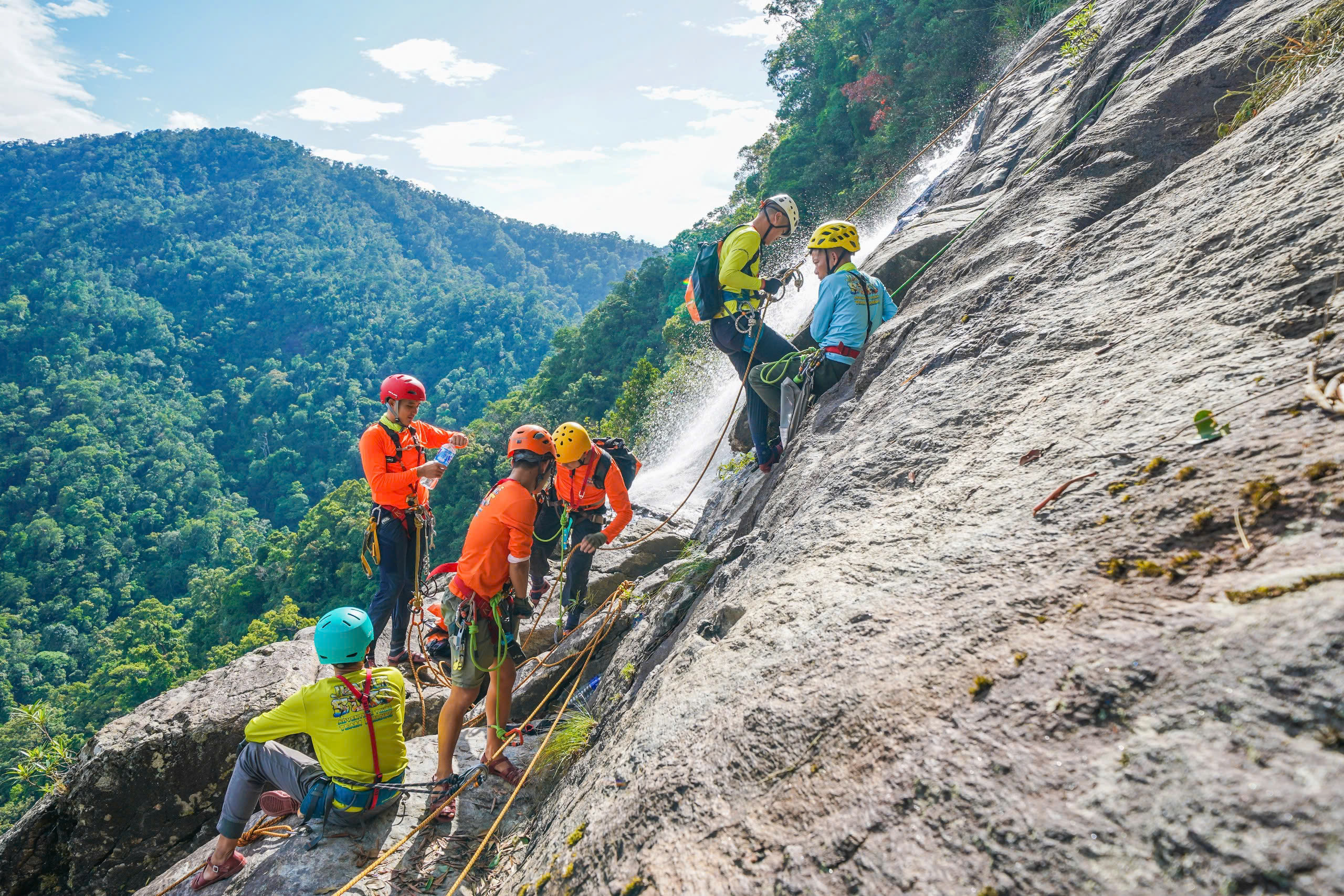 3D2N Tour | Conquer the Adventure Peak | Explore Do Quyen Waterfall at Bach Ma National Park | Da Nang
