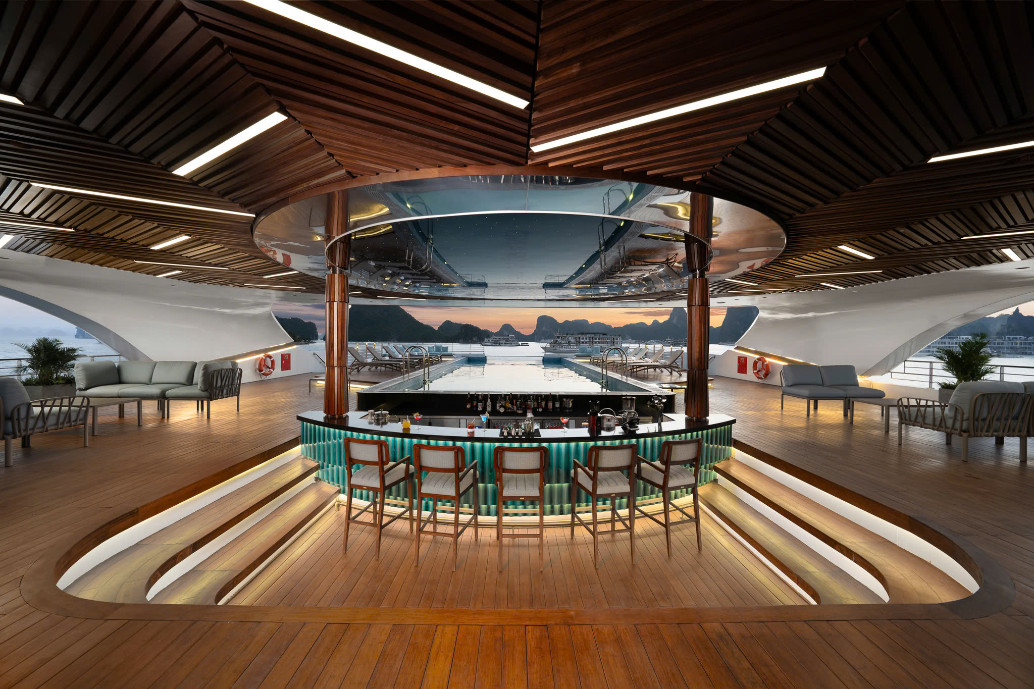 2D1N Tour | Experience Luxury Retreat at Ha Long Bay with Luxury Grand Pioneers Cruise | Ha Long