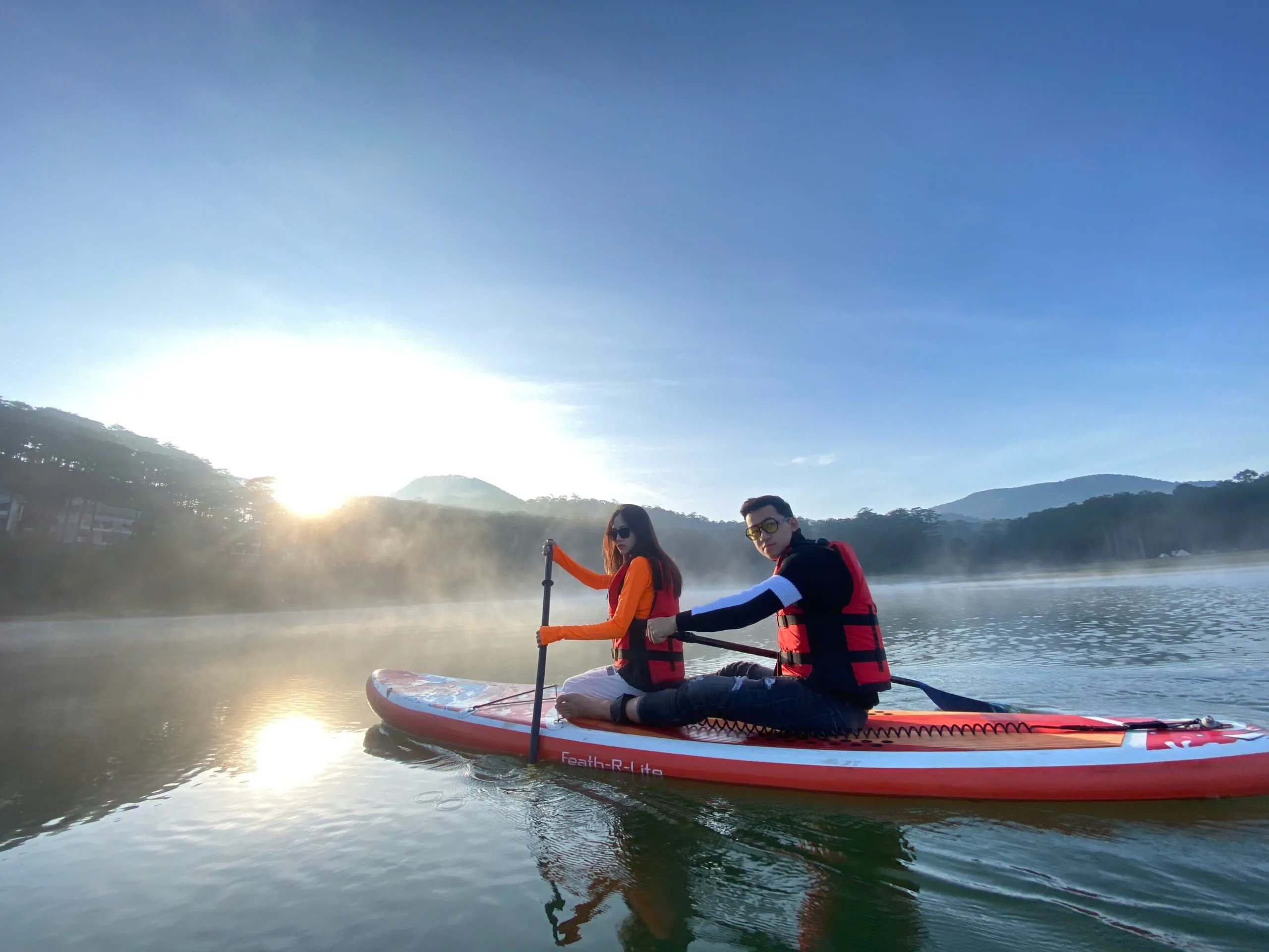 Day Tour | Half-day SUP Paddling Tour on Tuyen Lam Lake | Da Lat