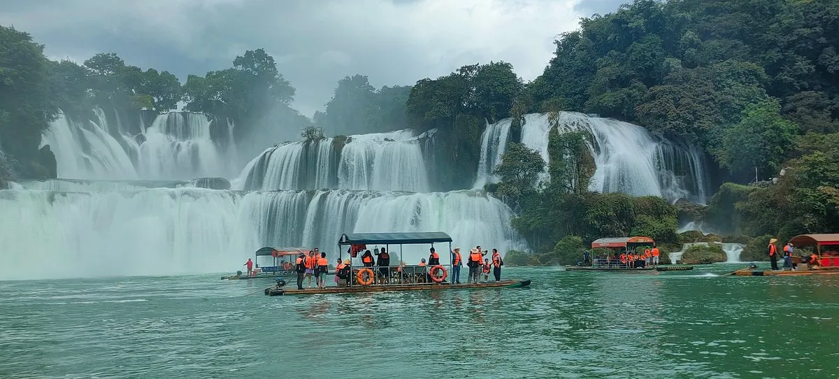 2D1N Tour | Discover Ba Be Lake on an Overnight Adventure | Bac Kan