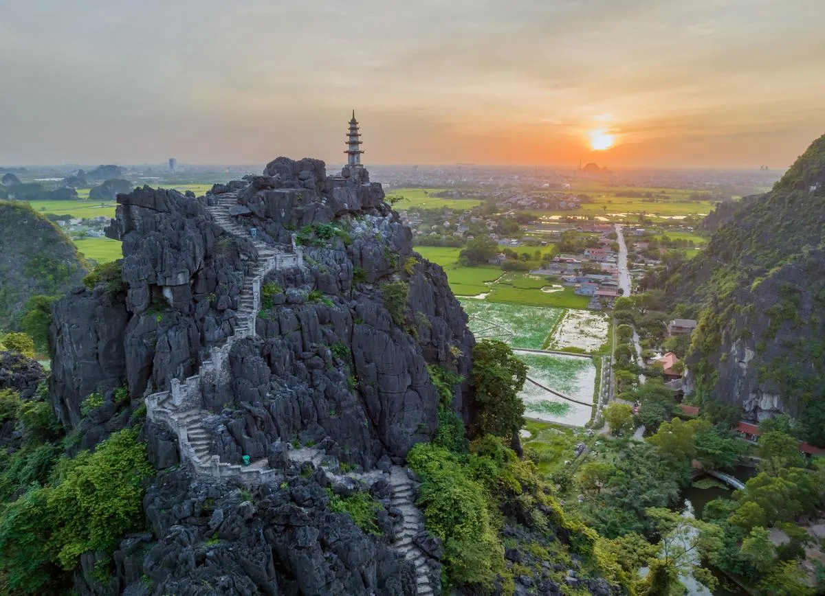 2D1N Tour | COMBO: Explore Hạ Long Bay on Sonata Cruise and Discover Ninh Binh with Flexible Itinerary