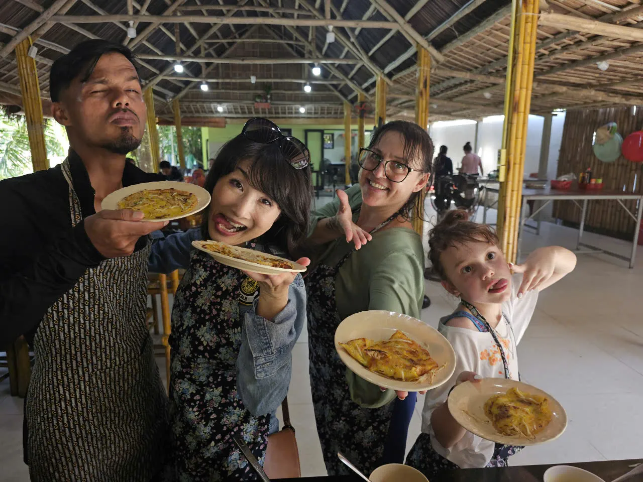 Day Tour l Cooking Class Experience Tour at Tra Que Village l Da Nang