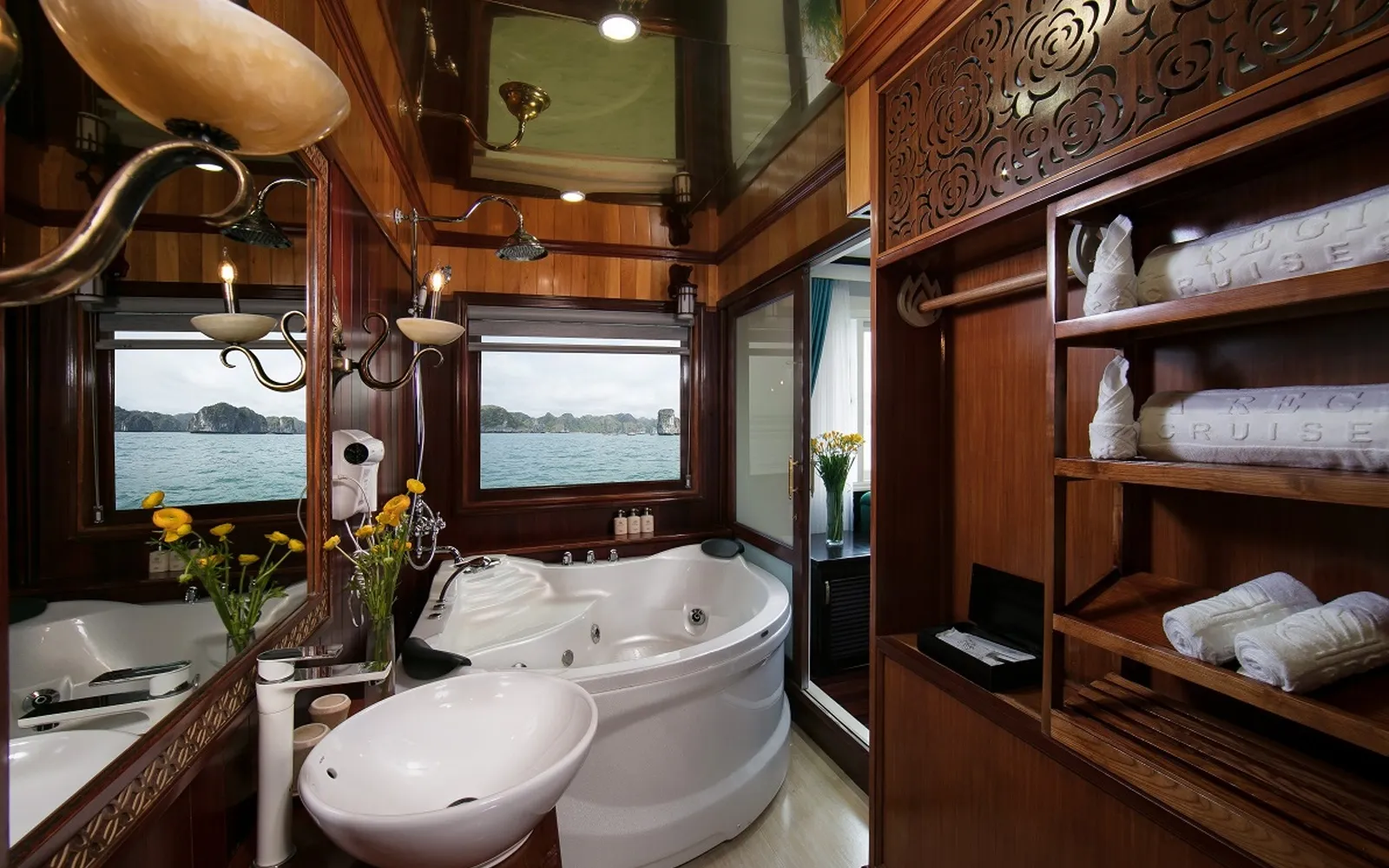 2D1N Tour | Discover Halong Bay and Lan Ha Bay in 2 Days and 1 Night aboard the La Regina Royal Cruise | Ha Long