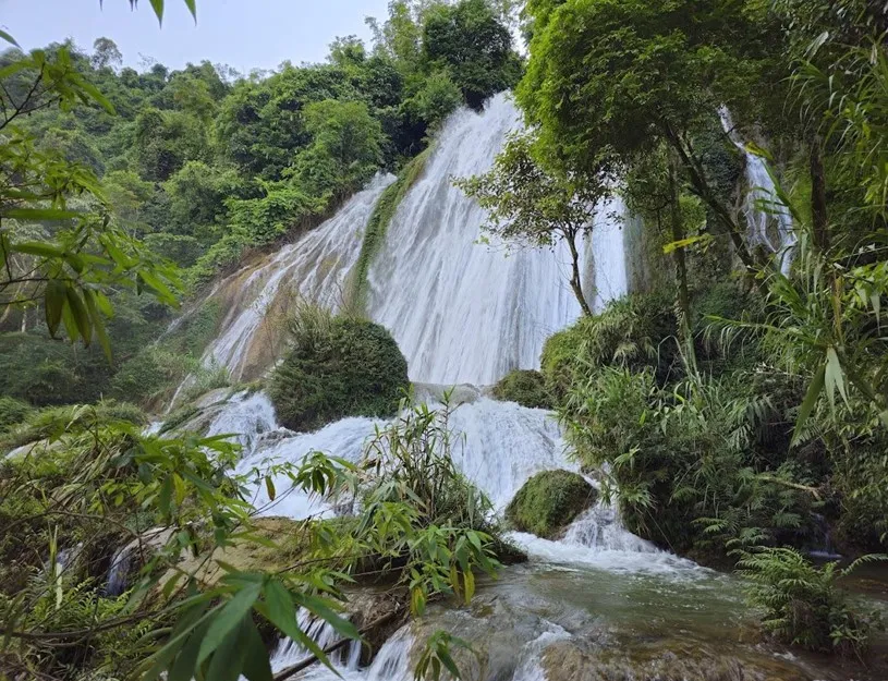 Tour 2N1Đ | Khám phá thiên nhiên hùng vĩ tại Mai Châu - Suối khoáng nóng Mỏ Ấm - Hồ Hoà Bình khởi hành từ Hà Nội | Mai Châu