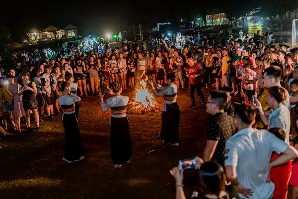 Tour 2N1Đ | Khám phá thiên nhiên hùng vĩ tại Mai Châu - Suối khoáng nóng Mỏ Ấm - Hồ Hoà Bình khởi hành từ Hà Nội | Mai Châu