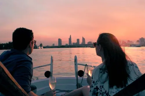 Tour trong ngày | Trải nghiệm Cocktail ngắm hoàng hôn lãng mạn trên tàu sang trọng | Khởi hành từ thành phố Hồ Chí Minh