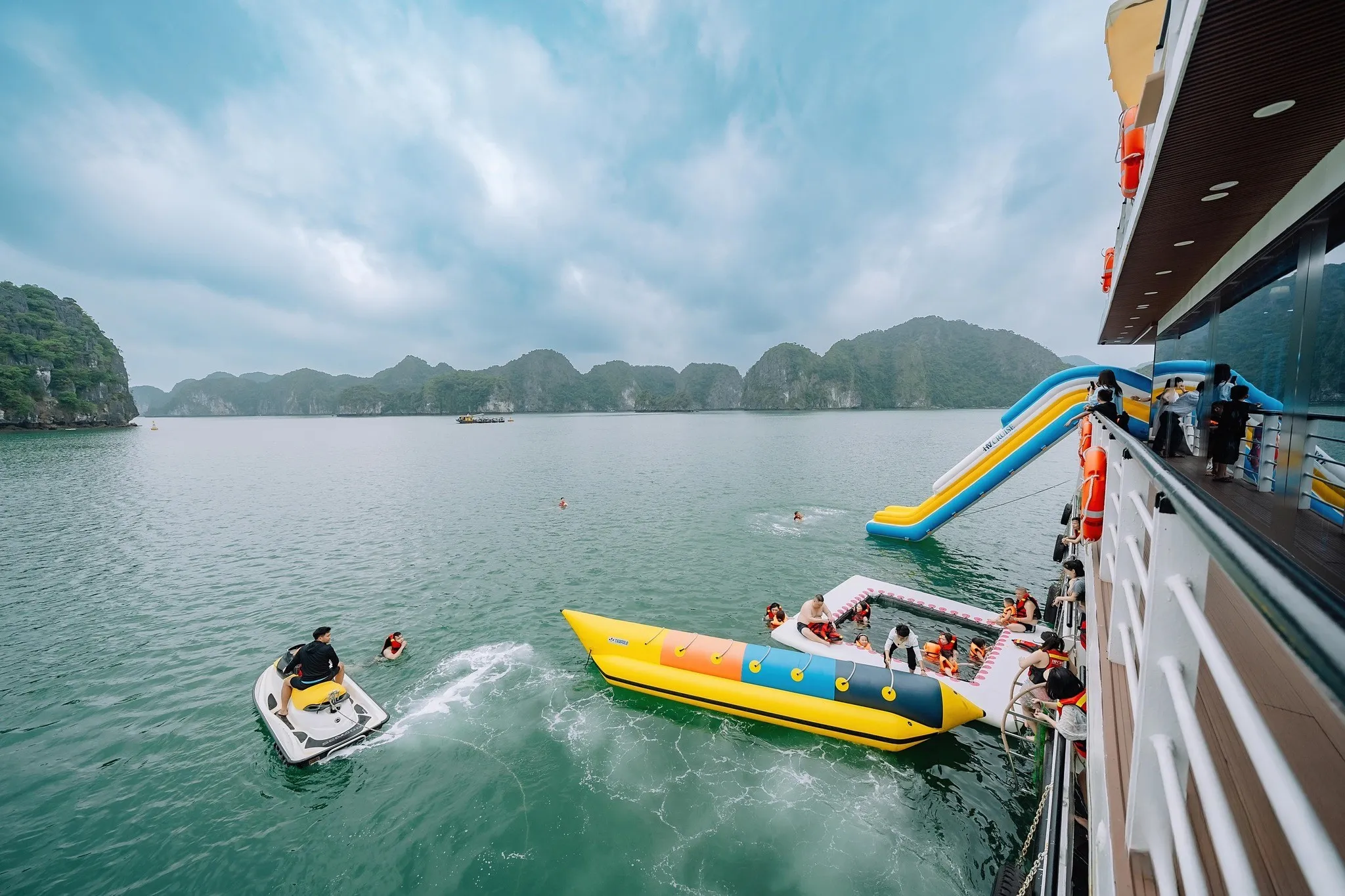 Day Tour | Discover Lan Ha Bay and Viet Hai Village with Dream Cruise | Departs from Cat Ba