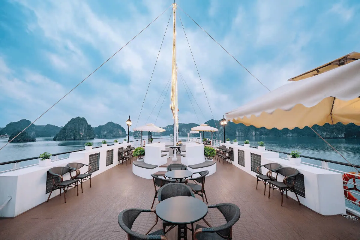 Day Tour | Discover Lan Ha Bay and Viet Hai Village with Dream Cruise | Departs from Cat Ba