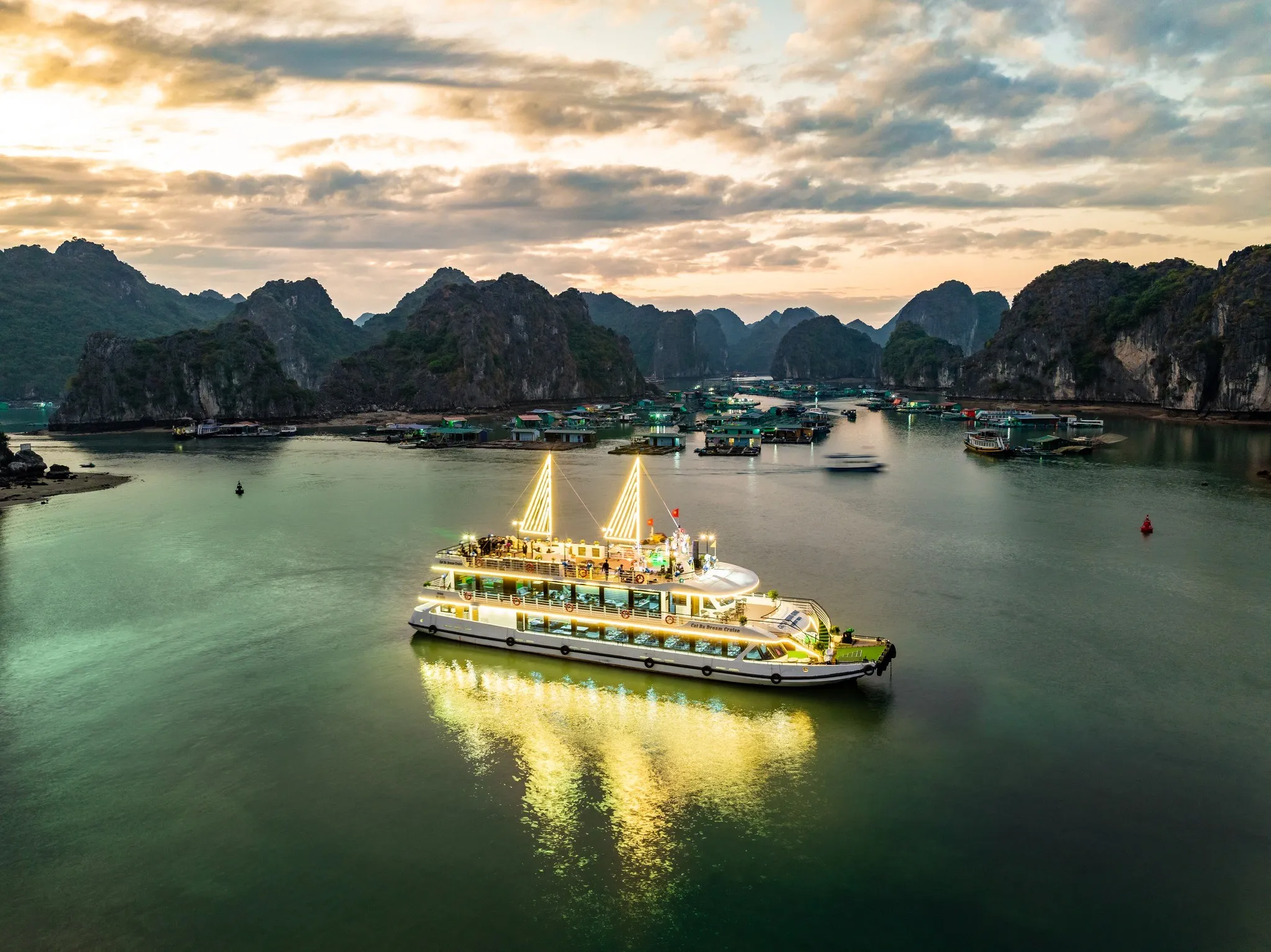 Day Tour | Enjoying Lan Ha Bay Sunset and Afternoon Tea by Dream Cruise | Departs from Cat Ba