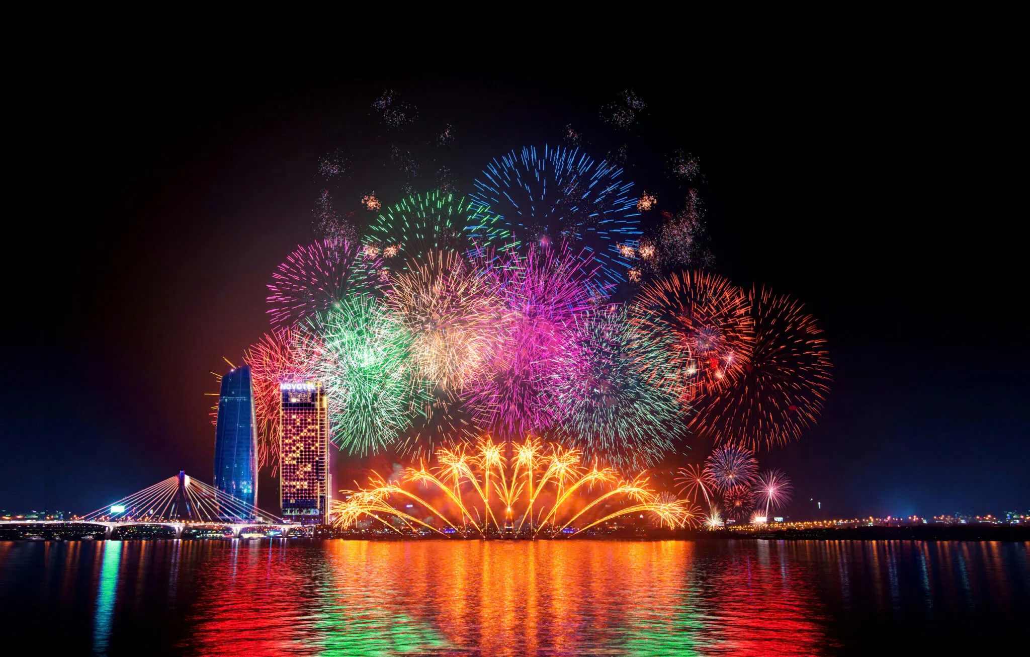 Da Nang International Fireworks Festival Experience Ticket