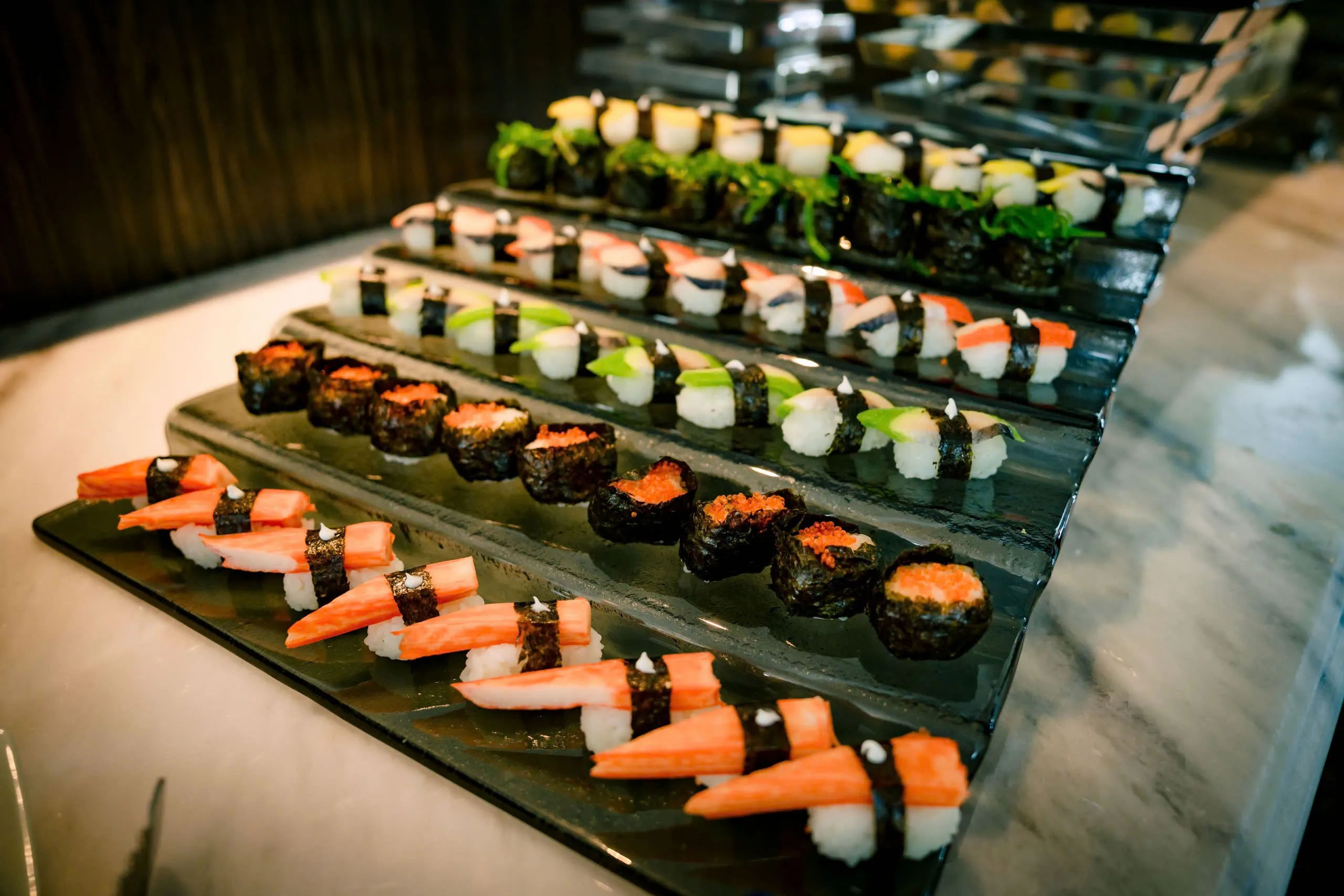 Day Tour | Enjoy Dinner on the 5-Star Luna Cruise