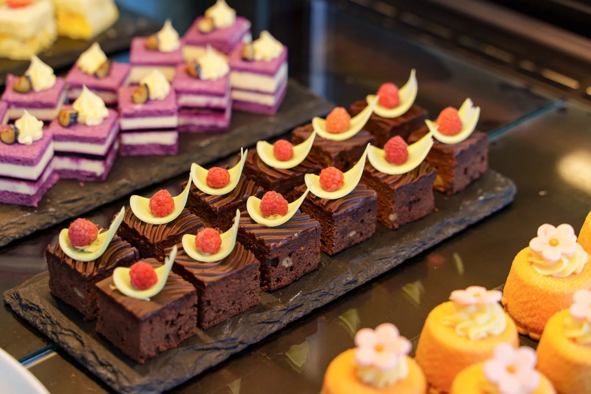 Trải nghiệm Buffet Hải sản tại Nhà hàng Layered L7 Lotte Tây Hồ | Hà Nội