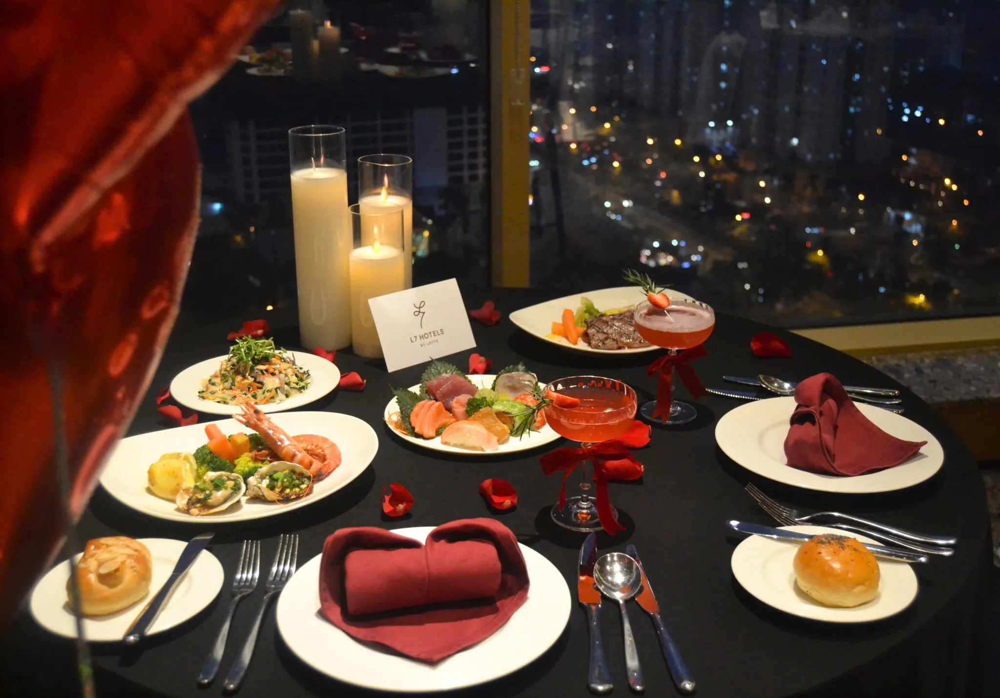 Trải nghiệm Buffet Hải sản tại Nhà hàng Layered L7 Lotte Tây Hồ | Hà Nội