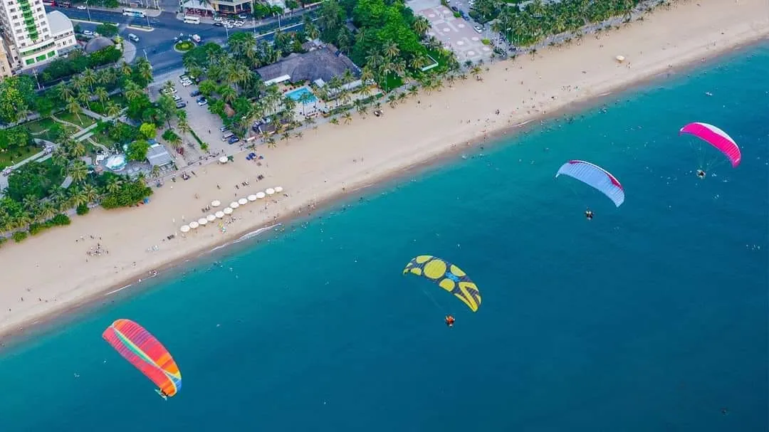 Paragliding Experience in Nha Trang