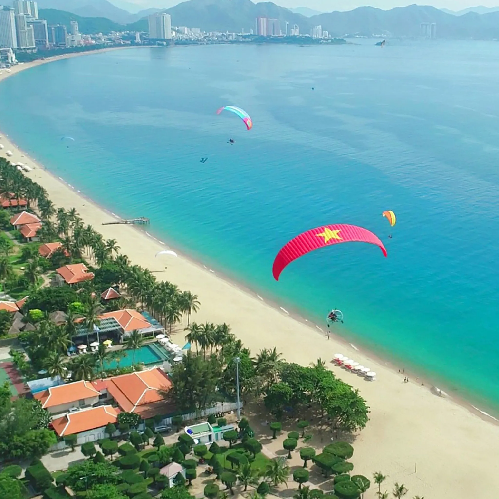 Paragliding Experience in Nha Trang