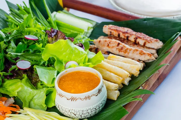 Nha Trang Seafood: A Culinary Journey Through Vietnam's Coastal Delights