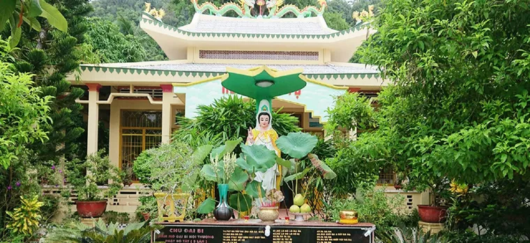 Su Muon Pagoda: A Historic Sanctuary in Duong Dong Town