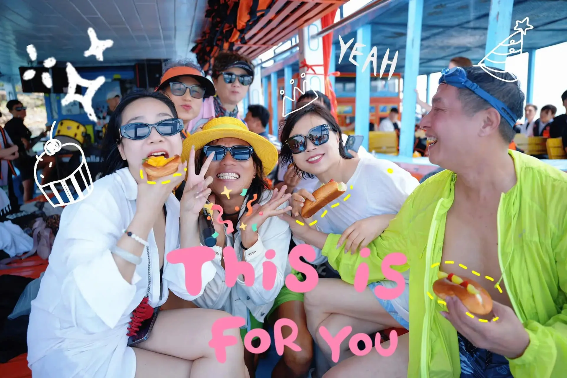 Day Tour | Nha Trang Experience: Vibrant Floating Bar Party & Beautiful Island Hopping