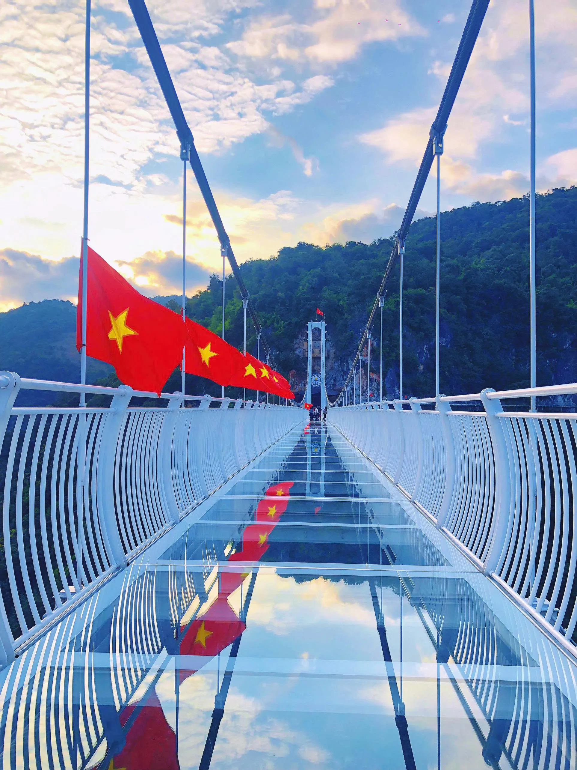 Bach Long Glass Bridge Ticket in Moc Chau