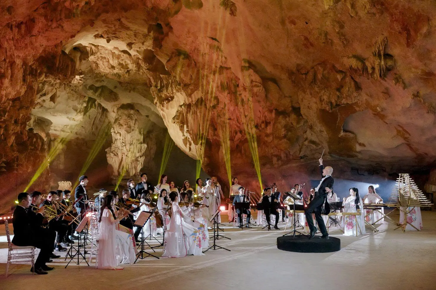 Dragon Pearl Cave: "The Quest for the Jade" Live Spectacle & Buffet Experience Ticket