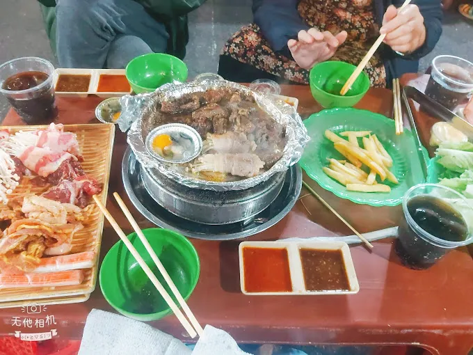 Co Quynh - a renowned grilled cow udder eatery in Hanoi