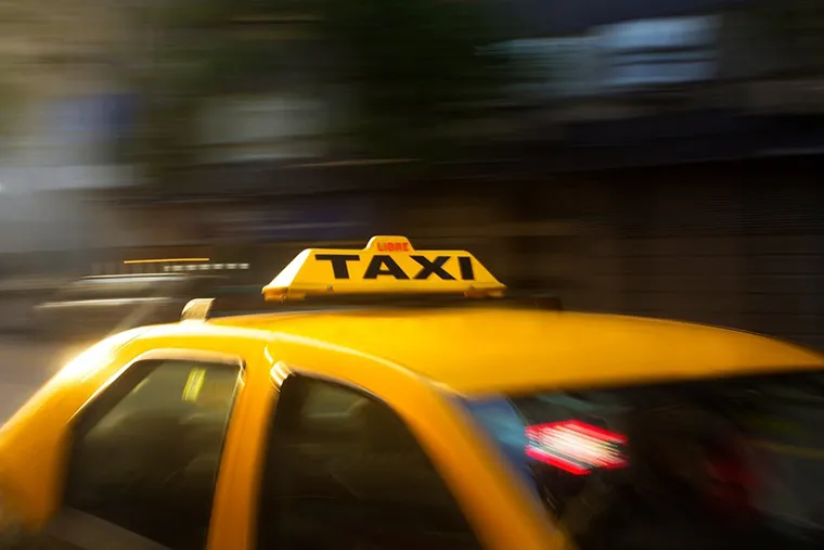How to get from Cam Ranh airport to Nha Trang - Choose a reputable taxi