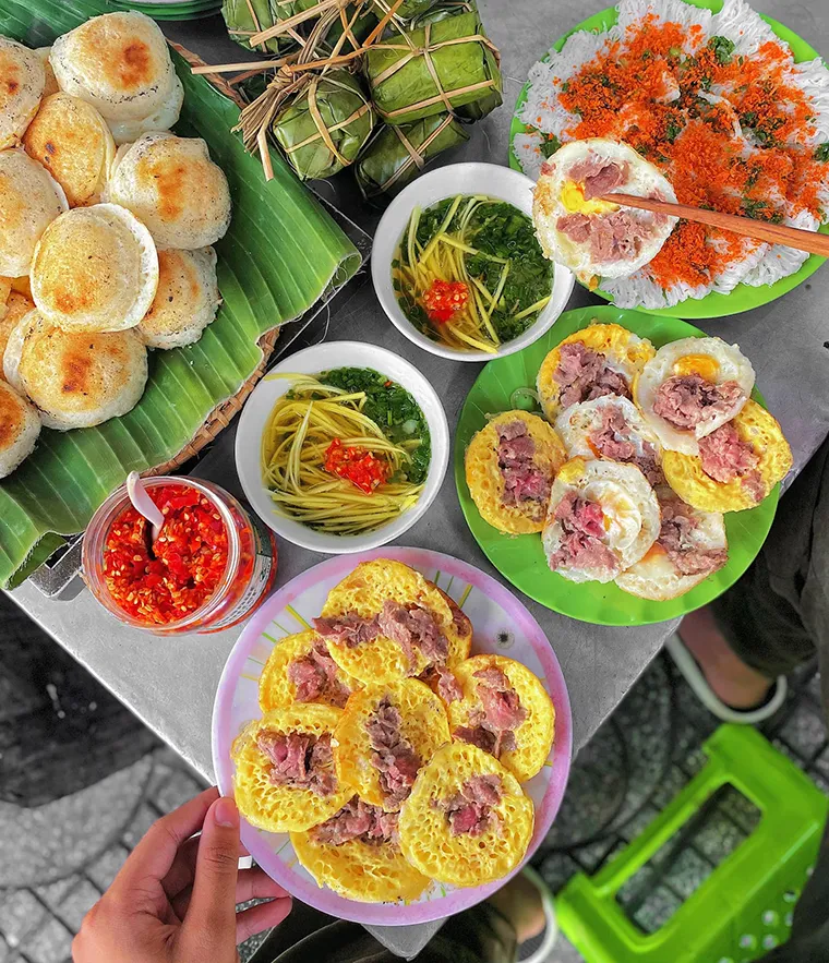 Nha Trang banh can has its own distinct characteristics