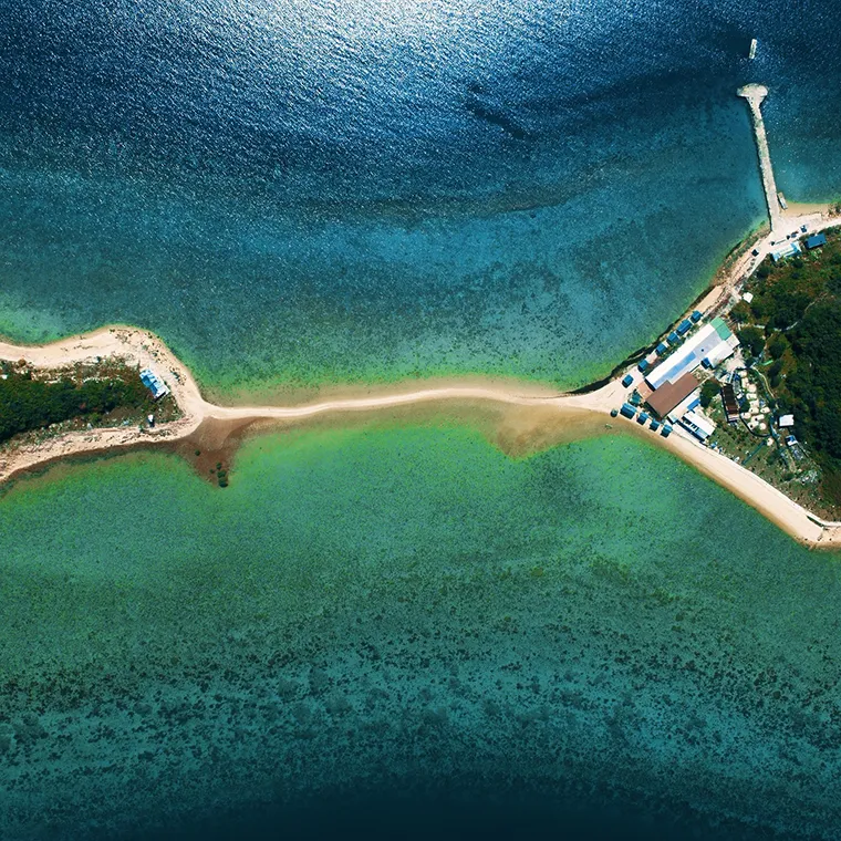Diep Son Island is famous for its unique "walking in the sea" sandy path