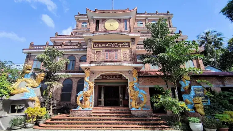 Dinh Ba in Phu Quoc is a local temple dedicated to the Lady of the Sea