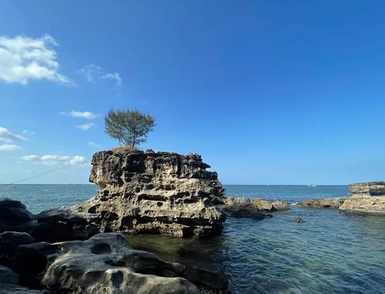 Dinh Cau Cape