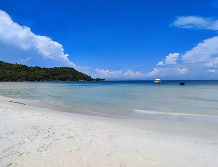 Bai Khem in Phu Quoc boasts incredibly soft