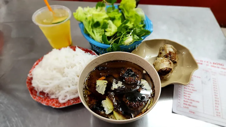 Bun Cha 41 Cua Dong is one of the best bun cha Hanoi