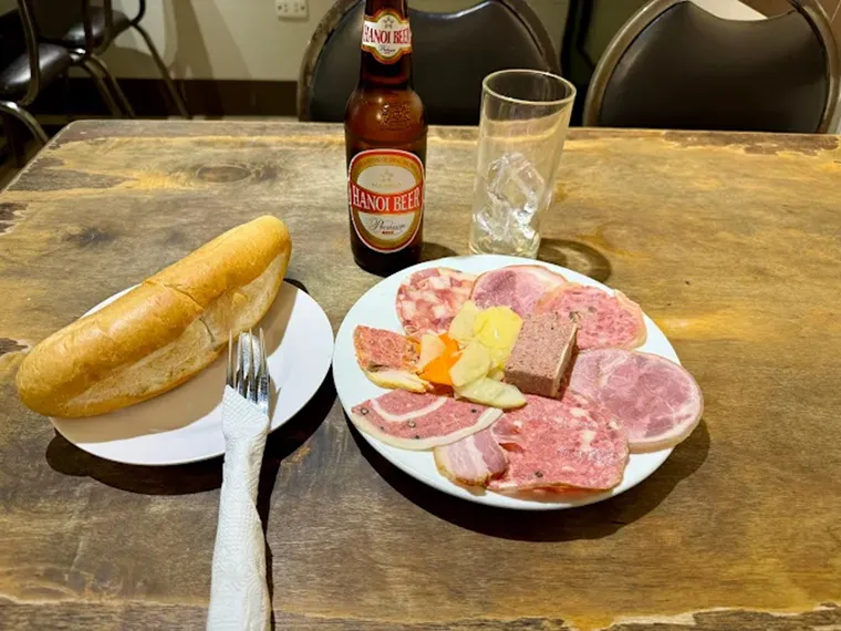 Banh Mi Nguyen Sinh - Best for a Nostalgic Experience