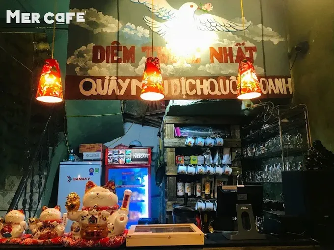 MER Café features nostalgic decor