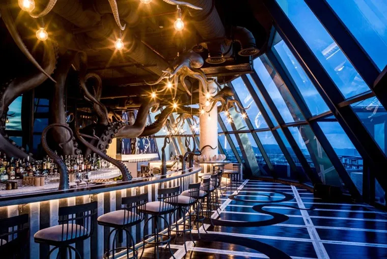 INK 360 Rooftop Bar