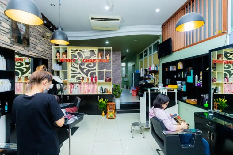 Tips for Foreigners at Nha Trang Hair Salons